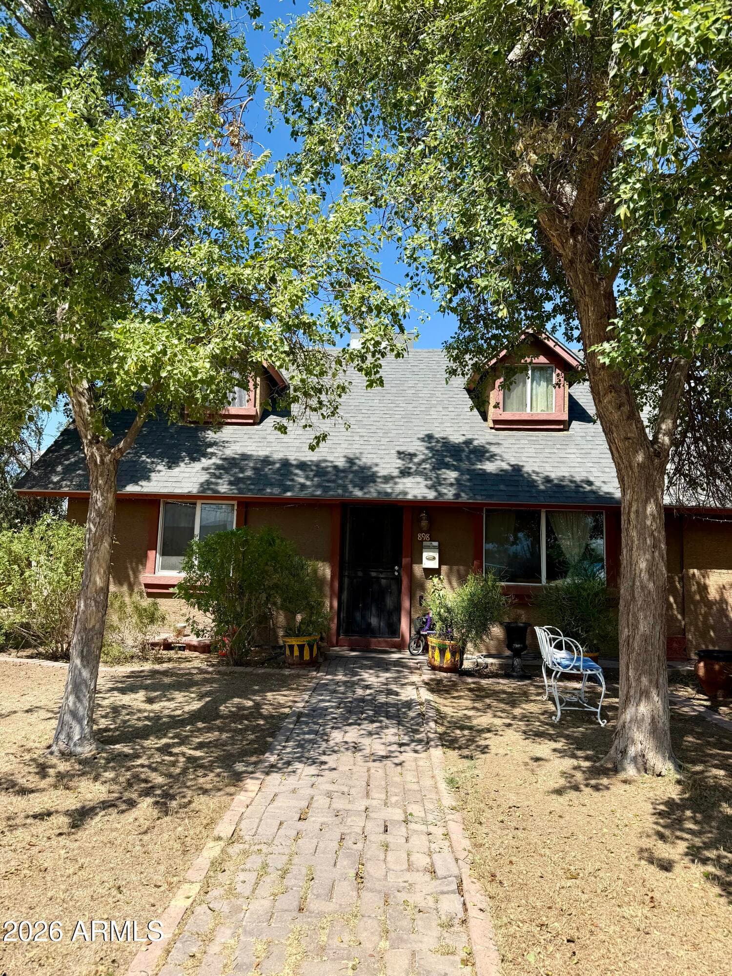 898 E Oakland Street, Chandler, AZ 85225 — photo 1 of 31