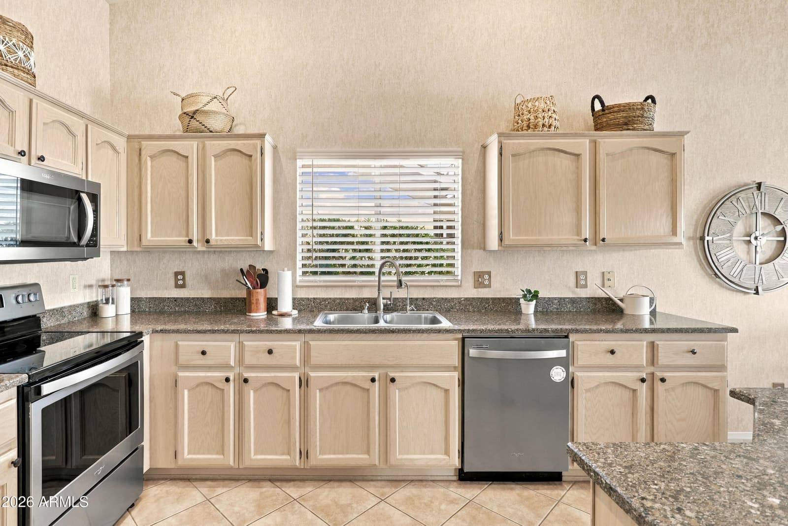 2951 N 152nd Lane, Goodyear, AZ 85395 — photo 12 of 36