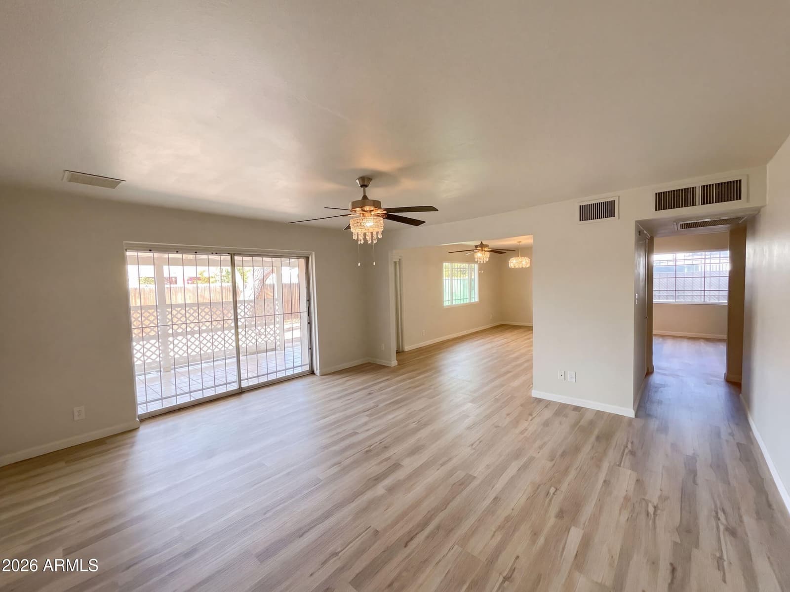 3544 W Sierra Vista Drive, Phoenix, AZ 85019 — photo 8 of 20