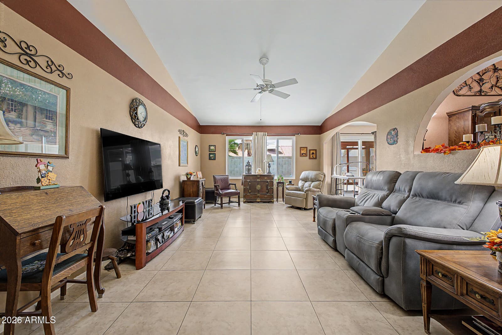 10416 N 63rd Avenue, Glendale, AZ 85302 — photo 5 of 27