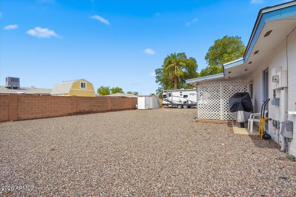 302 N 61st Way, Mesa, AZ 85205 — photo 4 of 24