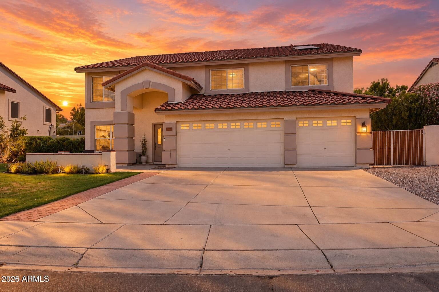 12729 N 58th Drive, Glendale, AZ 85304 — photo 2 of 77