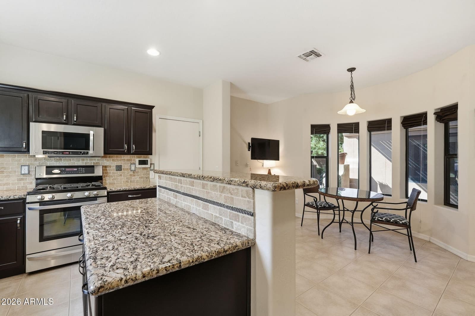 7053 N 7th Avenue, Phoenix, AZ 85021 — photo 9 of 29
