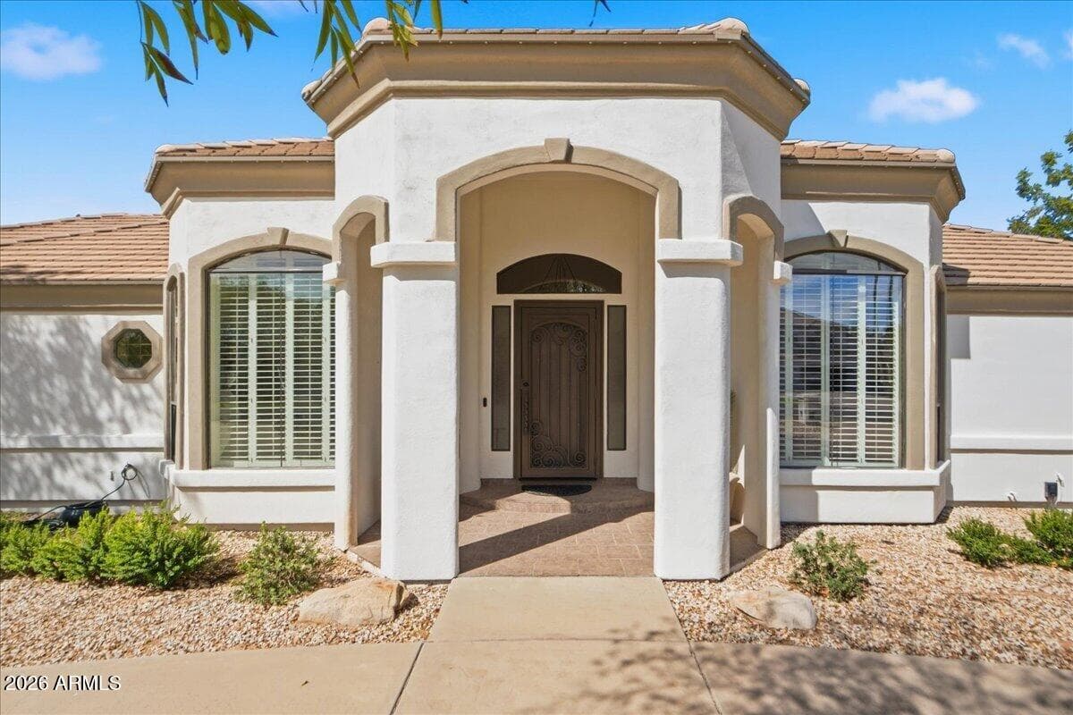 176 S Equestrian Court, Gilbert, AZ 85296 — photo 9 of 76