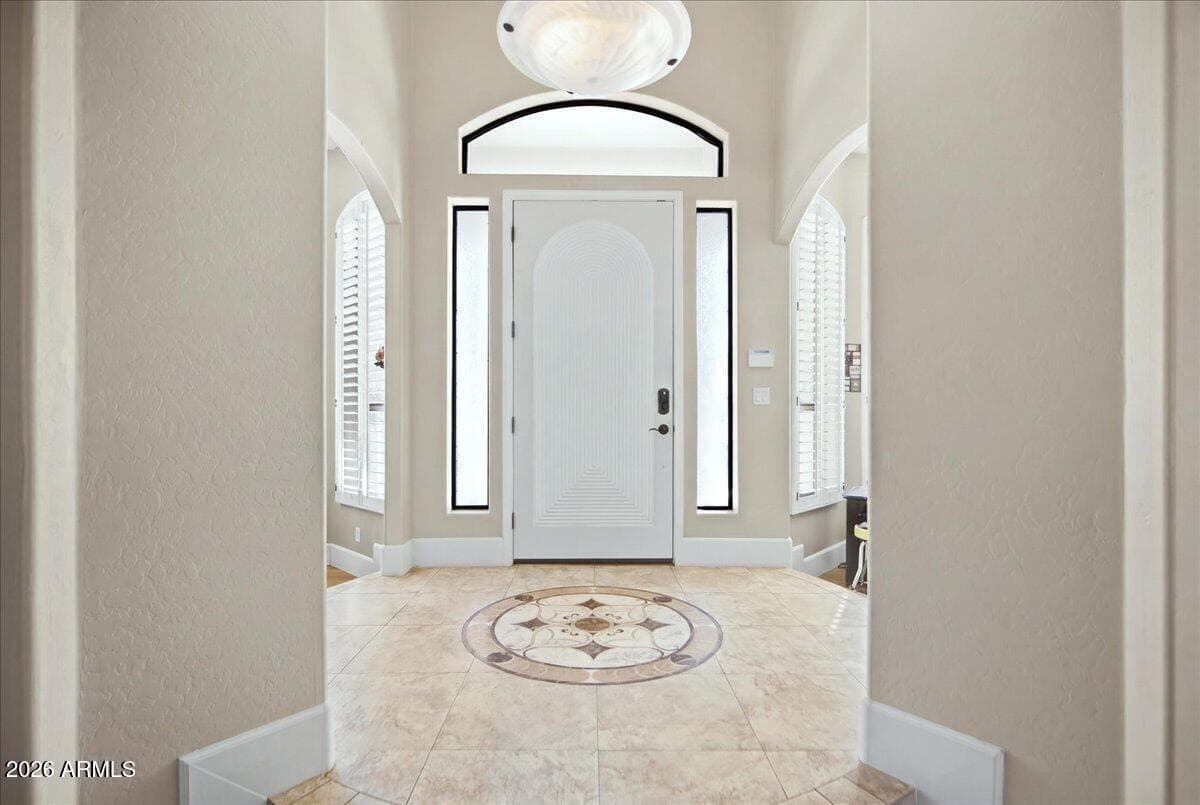 176 S Equestrian Court, Gilbert, AZ 85296 — photo 10 of 76