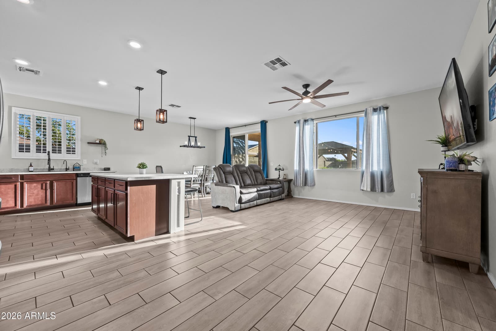 146 S 200th Avenue, Buckeye, AZ 85326 — photo 5 of 51