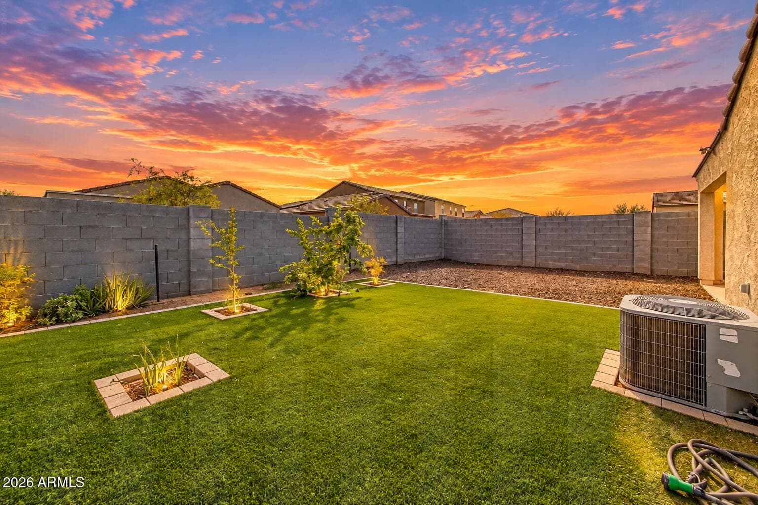 12645 W Palmaire Avenue, Glendale, AZ 85307 — photo 2 of 38