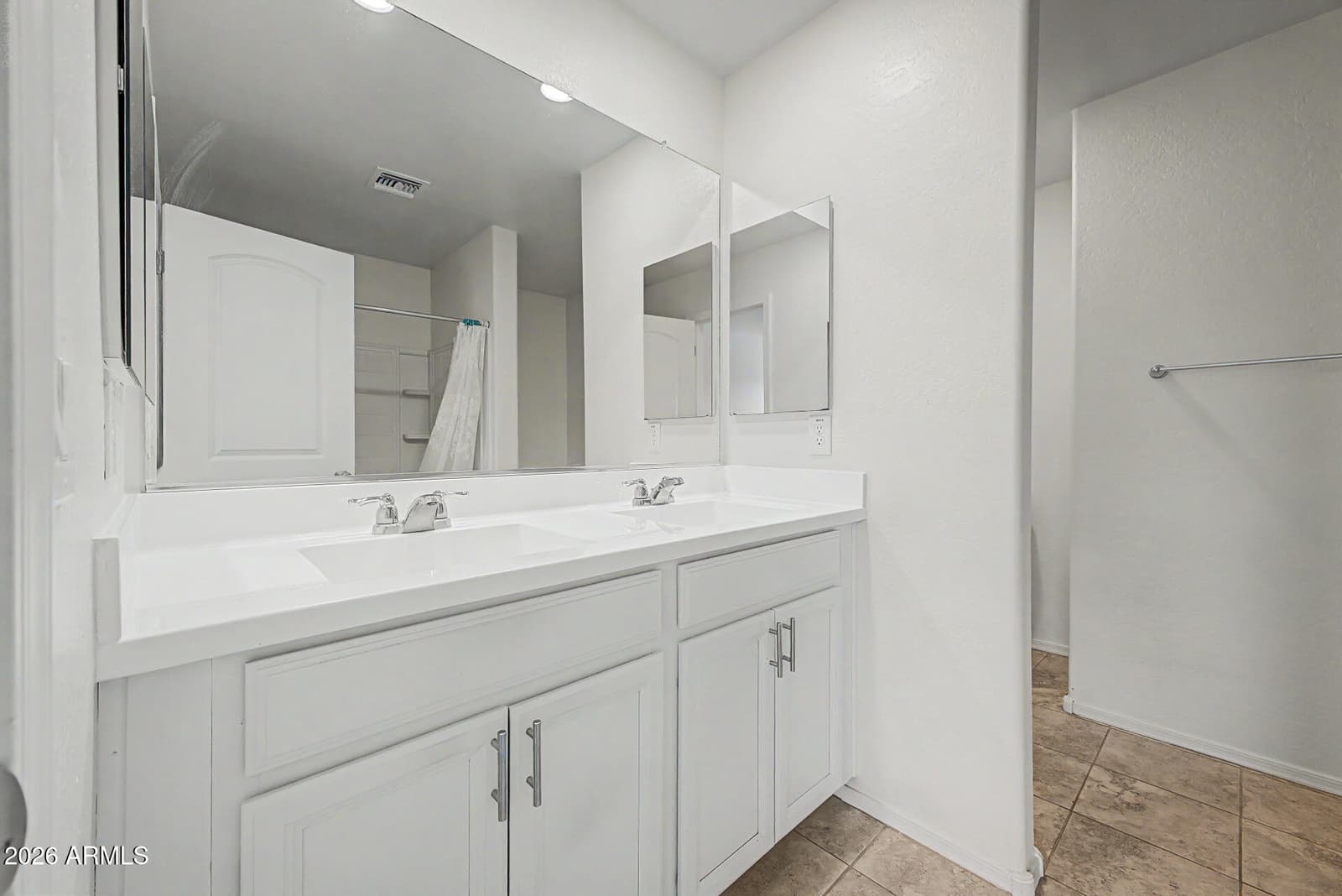 12645 W Palmaire Avenue, Glendale, AZ 85307 — photo 17 of 38