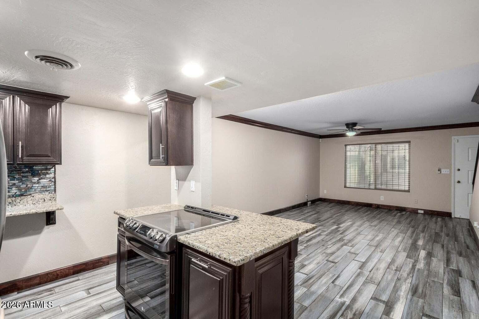 7126 N 19th Avenue 228, Phoenix, AZ 85021 — photo 6 of 12