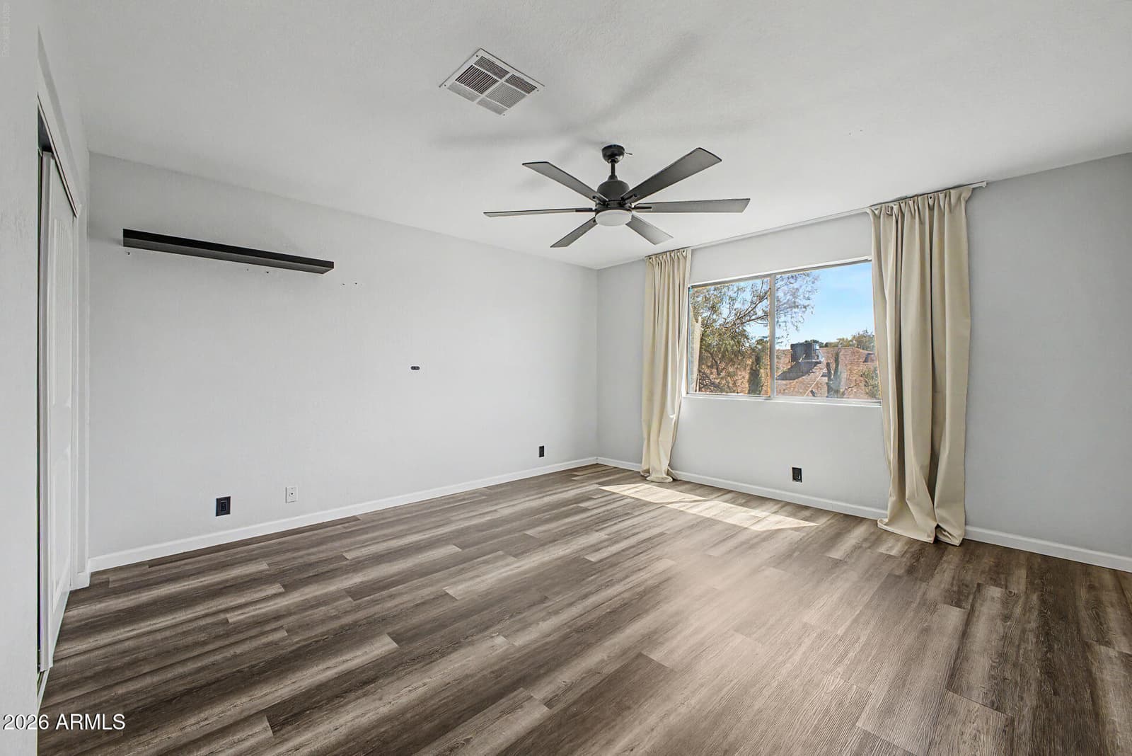 4009 W Misty Willow Lane, Glendale, AZ 85310 — photo 15 of 29