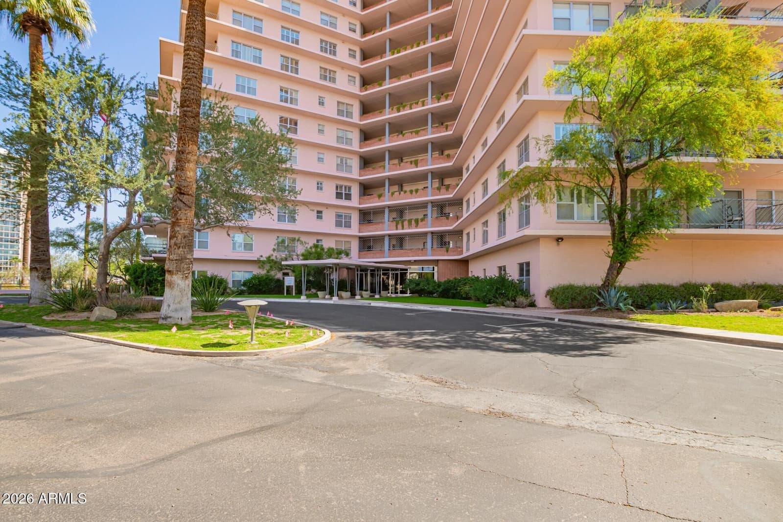2201 N Central Avenue 4C, Phoenix, AZ 85004 — photo 1 of 3