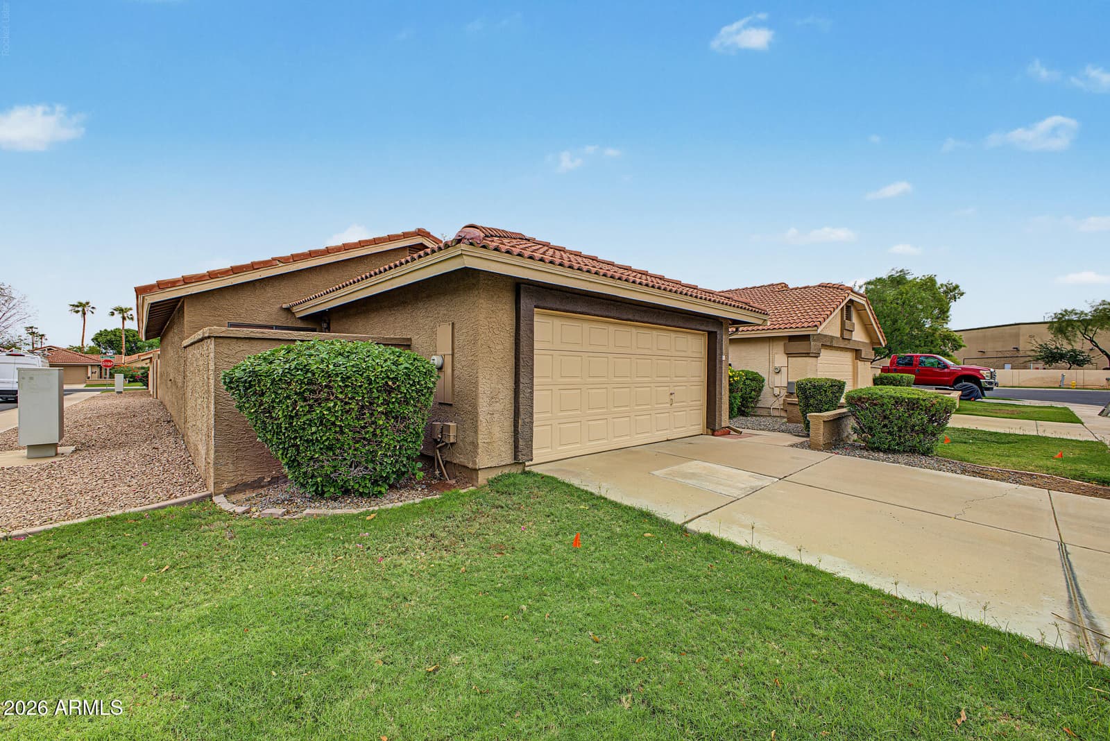 924 W Sunward Drive, Gilbert, AZ 85233 — photo 2 of 36