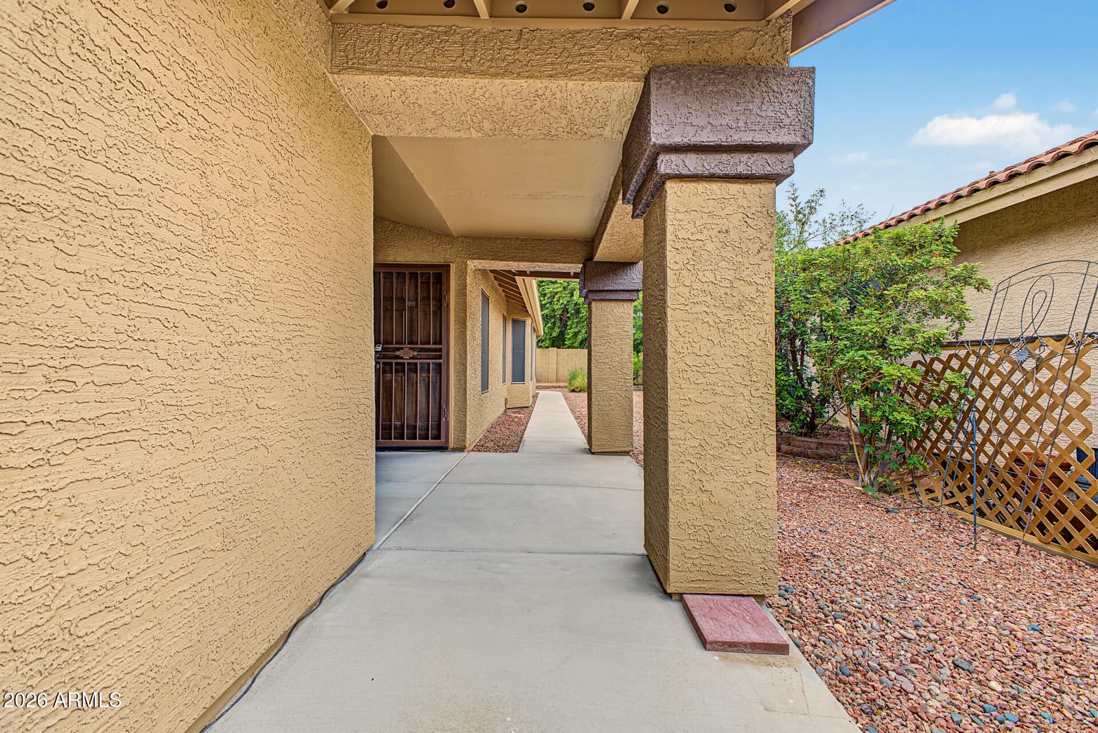 924 W Sunward Drive, Gilbert, AZ 85233 — photo 5 of 36