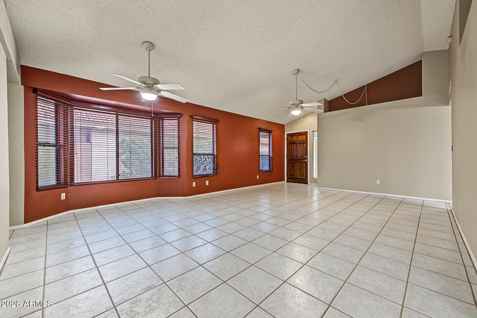 924 W Sunward Drive, Gilbert, AZ 85233 — photo 8 of 36