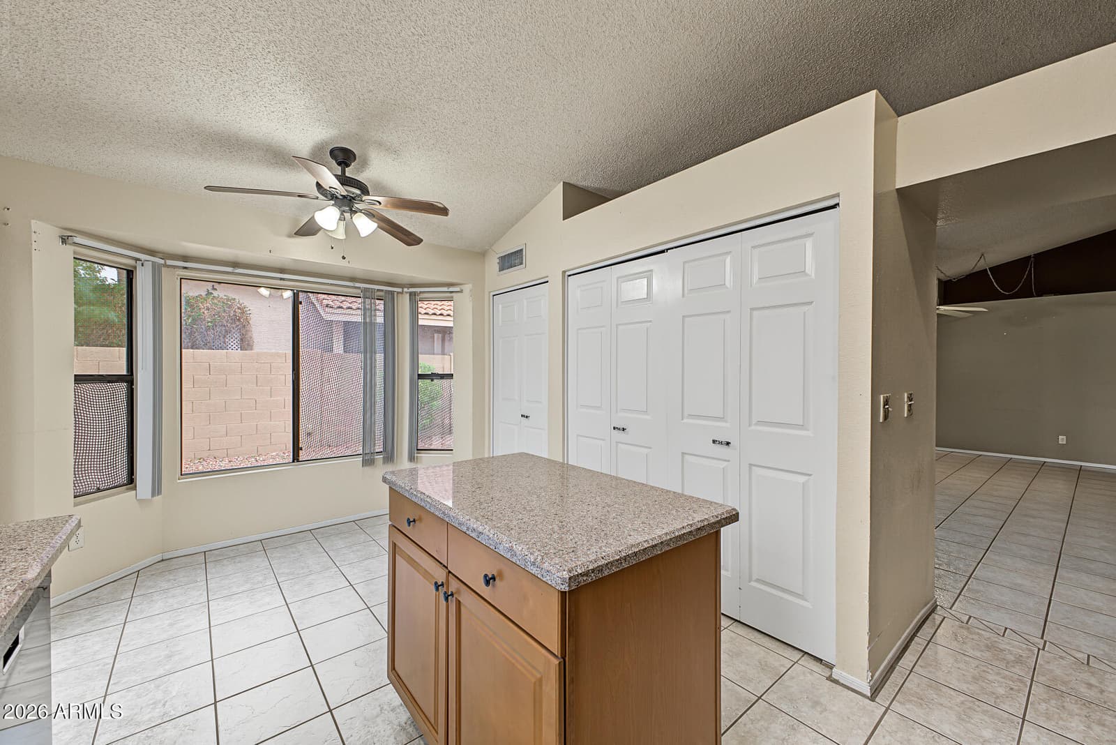 924 W Sunward Drive, Gilbert, AZ 85233 — photo 12 of 36