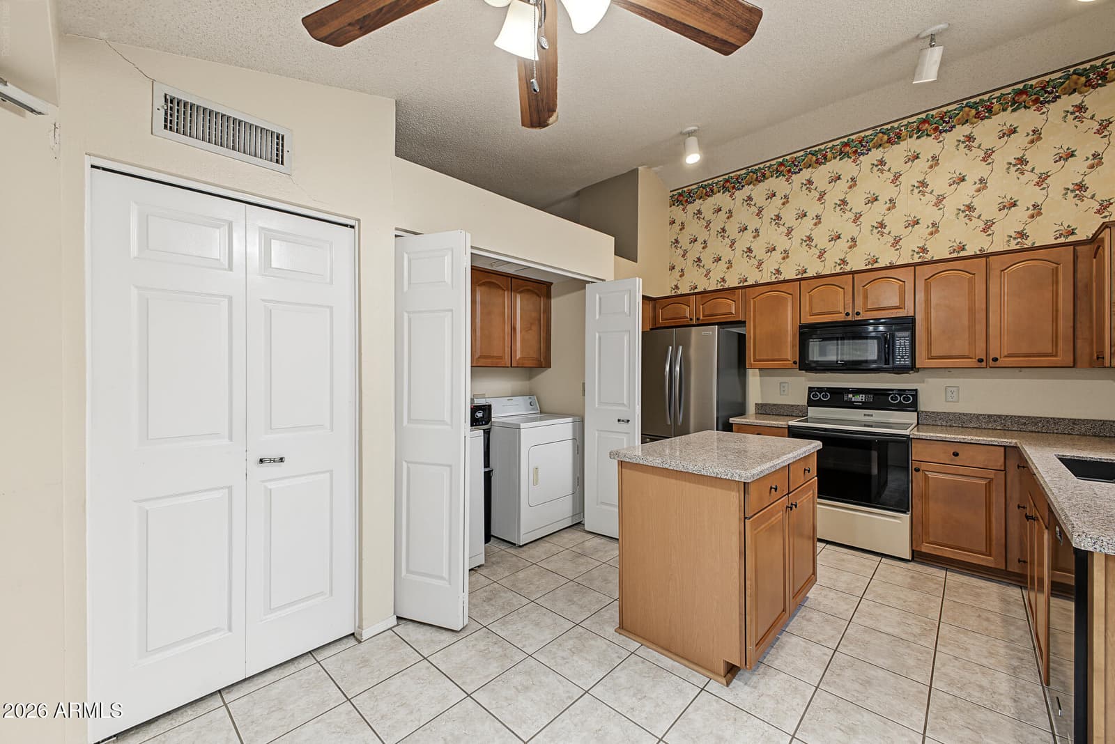 924 W Sunward Drive, Gilbert, AZ 85233 — photo 14 of 36