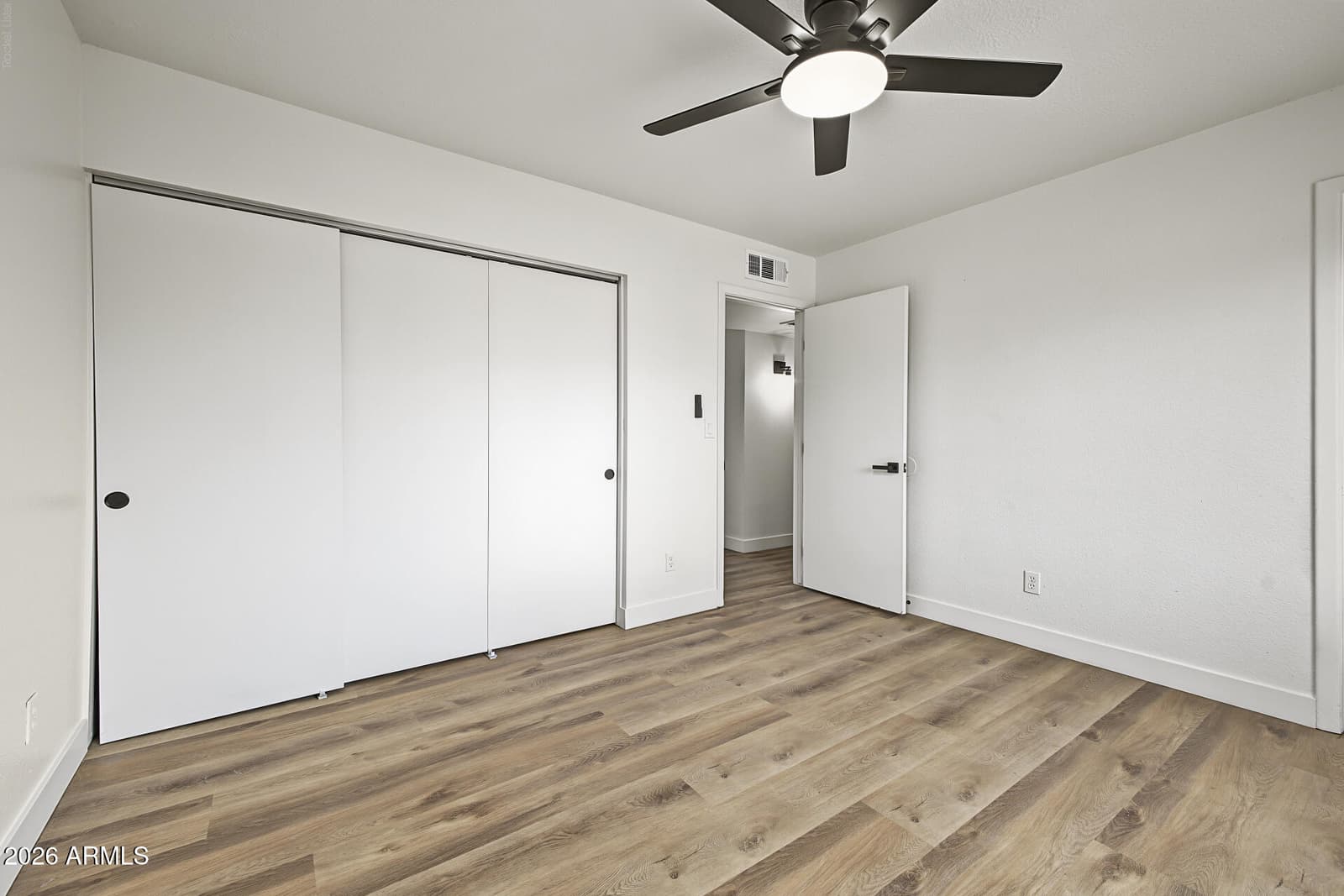 7034 W Palo Verde Avenue, Peoria, AZ 85345 — photo 11 of 28