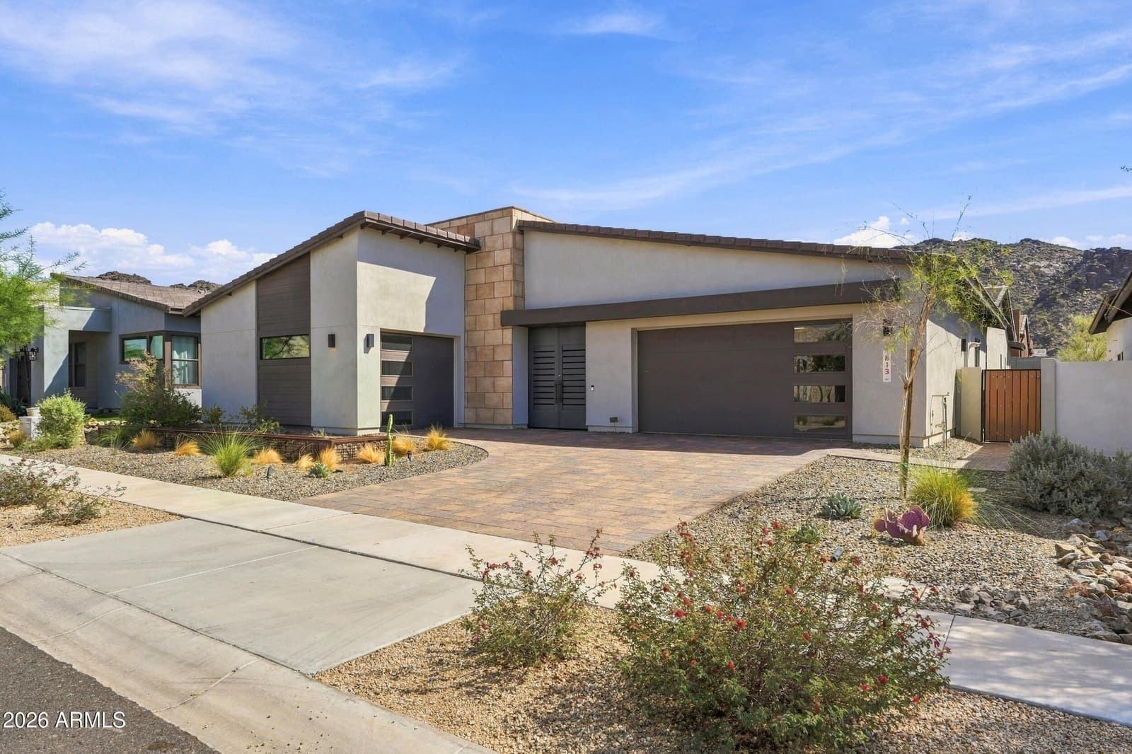 813 E Corral Road, Phoenix, AZ 85042 — photo 2 of 68