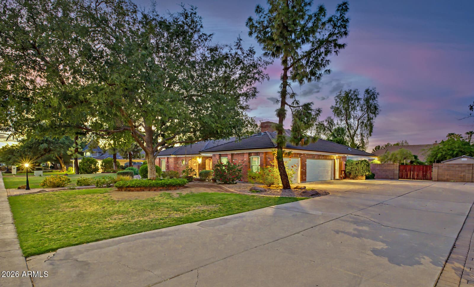 834 E San Angelo Avenue, Gilbert, AZ 85234 — photo 3 of 52