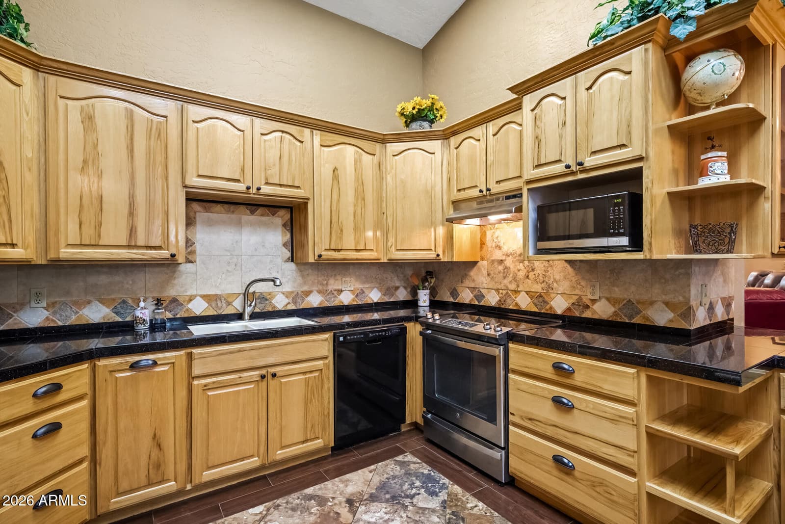 834 E San Angelo Avenue, Gilbert, AZ 85234 — photo 14 of 52