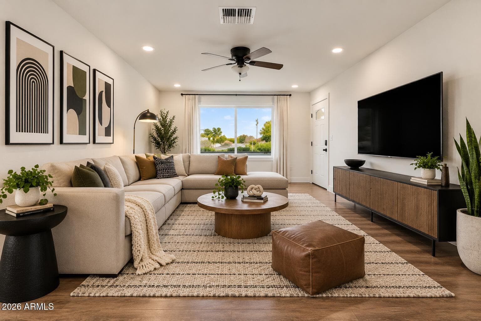 11430 N 37th Avenue, Phoenix, AZ 85029 — photo 3 of 42