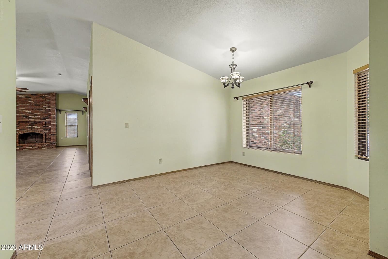 3302 W Kristal Way, Phoenix, AZ 85027 — photo 7 of 29