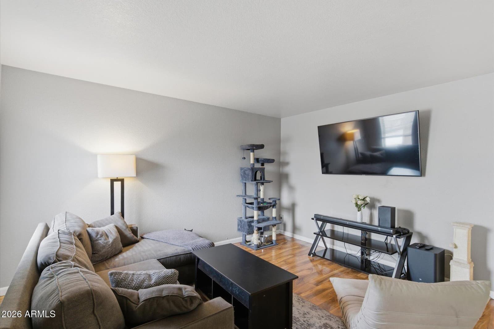 3635 N 37th Street 10, Phoenix, AZ 85018 — photo 4 of 26