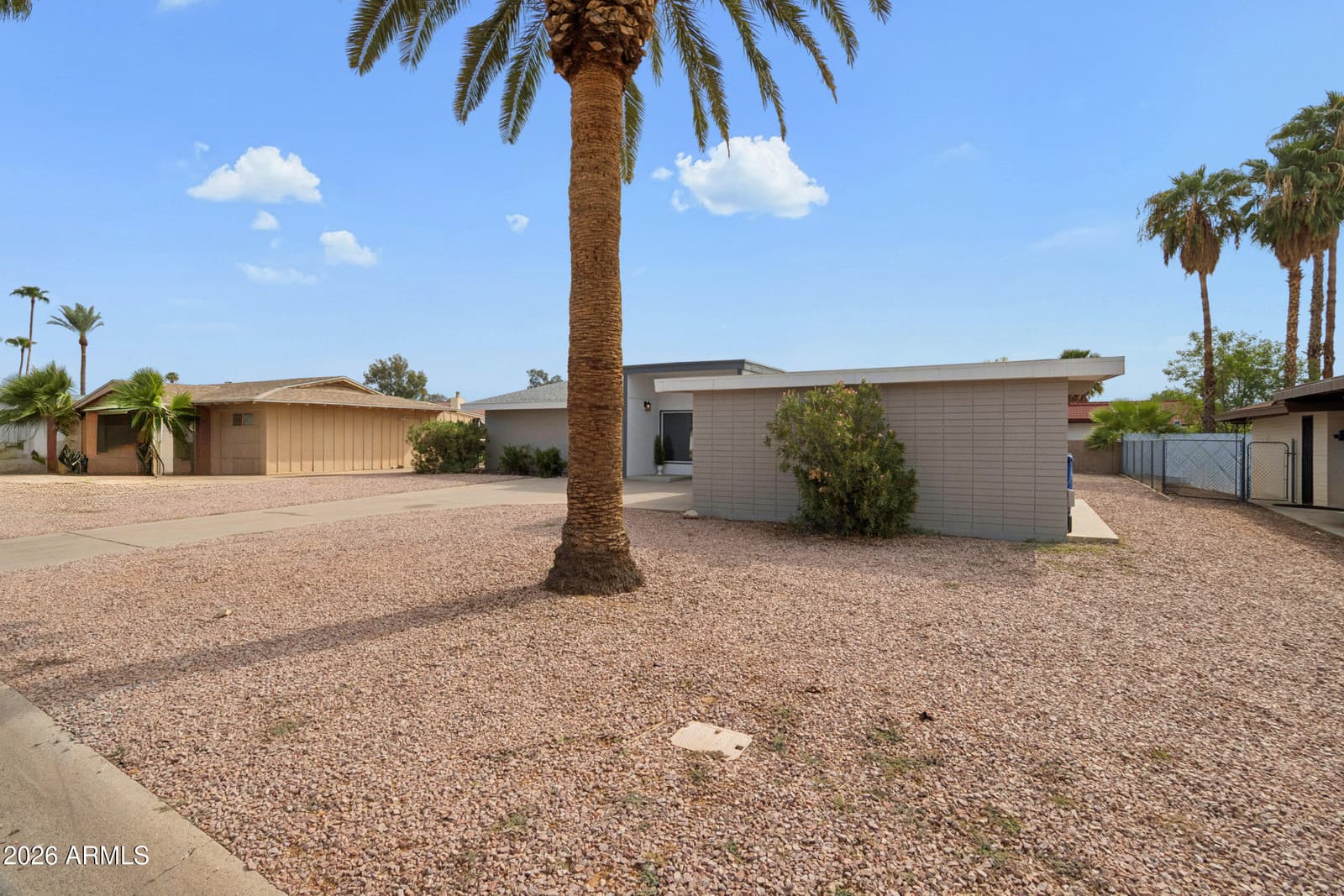 839 S Saranac Avenue, Mesa, AZ 85208 — photo 24 of 38