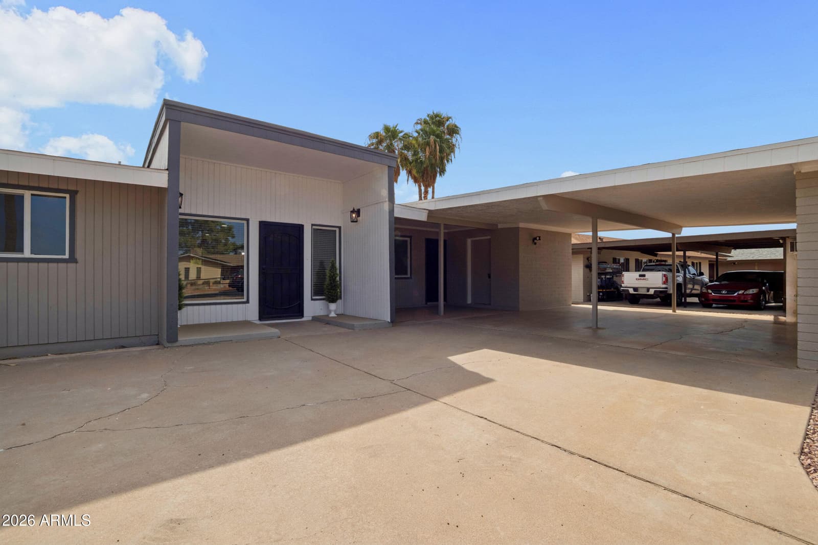 839 S Saranac Avenue, Mesa, AZ 85208 — photo 1 of 38