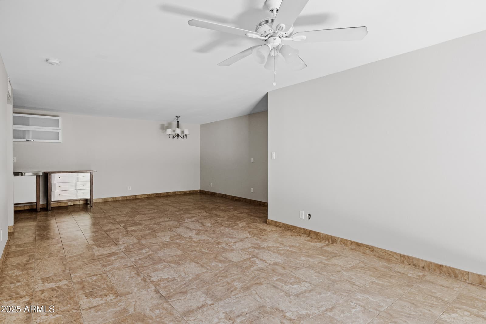 5525 E Thomas Road R11, Phoenix, AZ 85018 — photo 5 of 15
