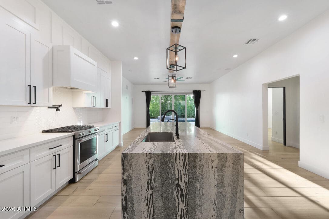 7748 N 13th Place, Phoenix, AZ 85020 — photo 3 of 30