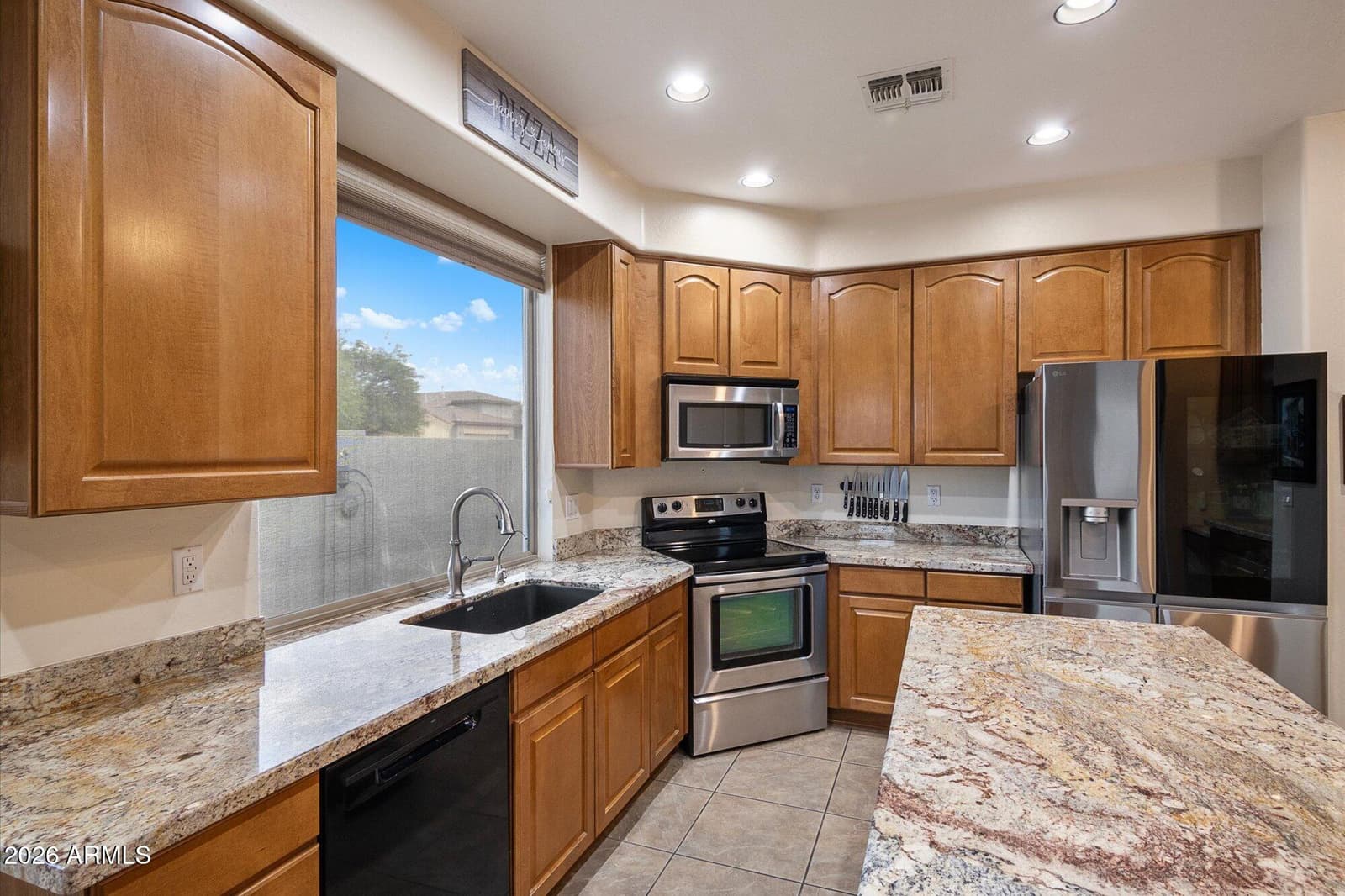 18426 W Western Star Boulevard, Goodyear, AZ 85338 — photo 6 of 25