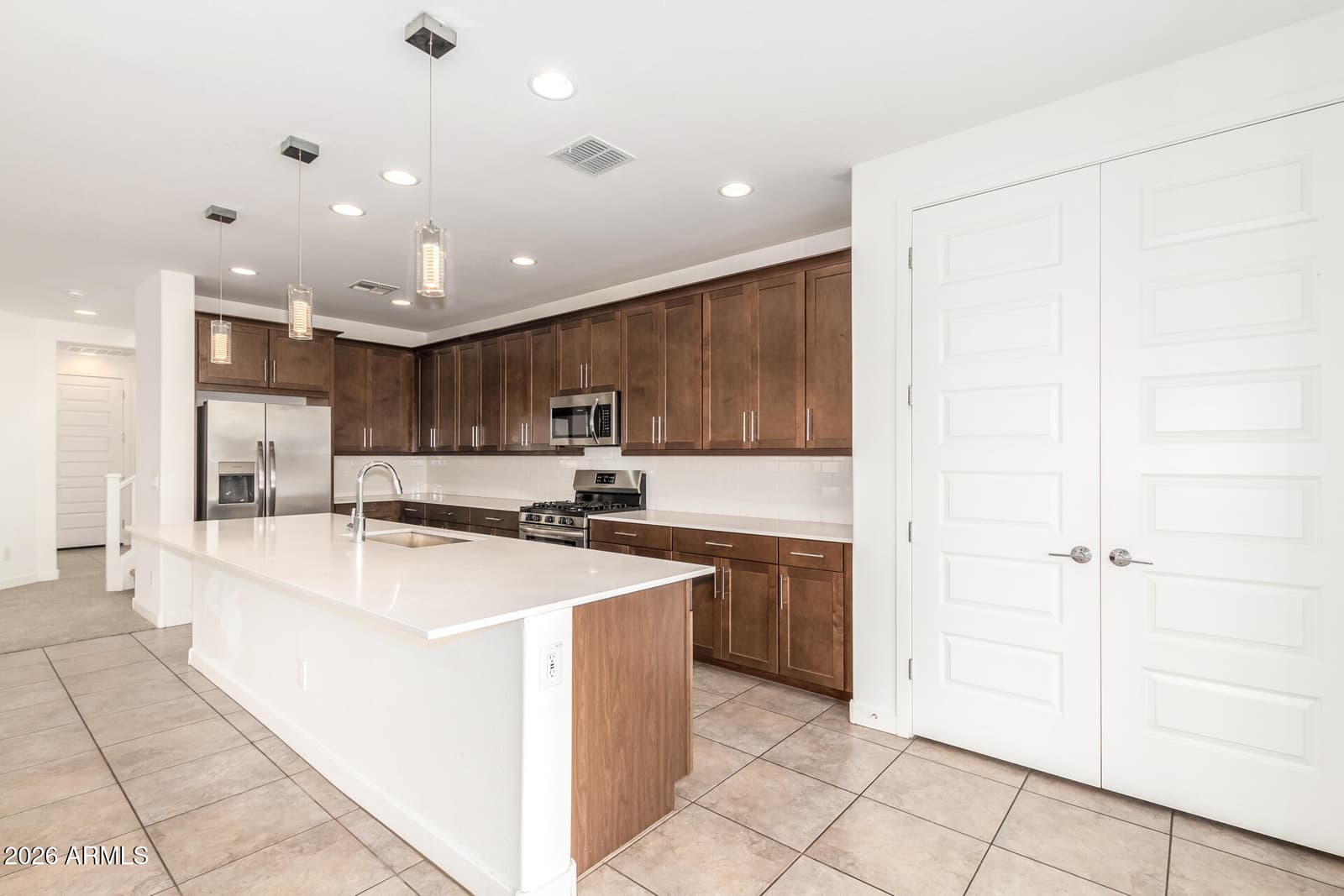 9120 W Roma Avenue, Phoenix, AZ 85037 — photo 10 of 50