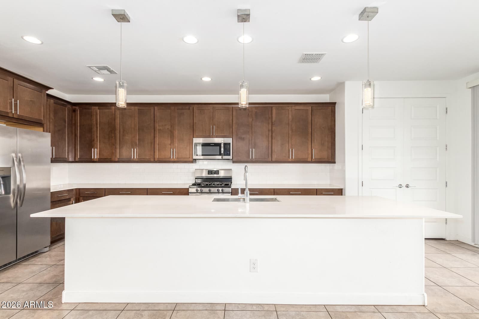 9120 W Roma Avenue, Phoenix, AZ 85037 — photo 8 of 50