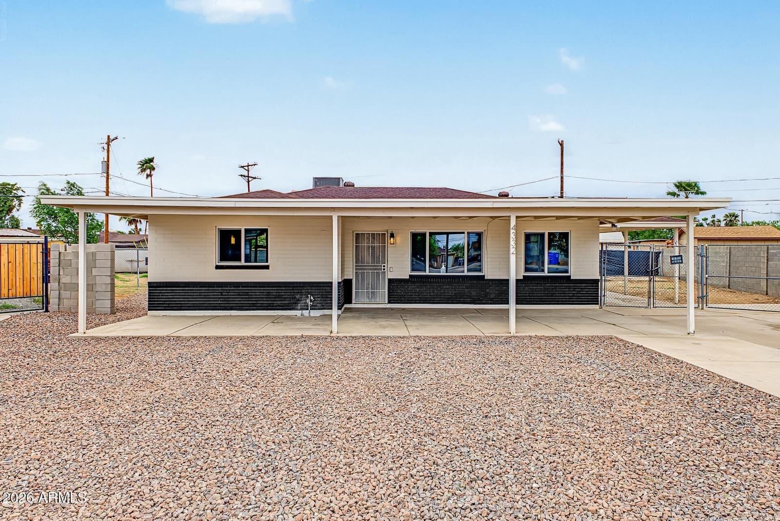 4332 W CRITTENDEN Lane, Phoenix, AZ 85031