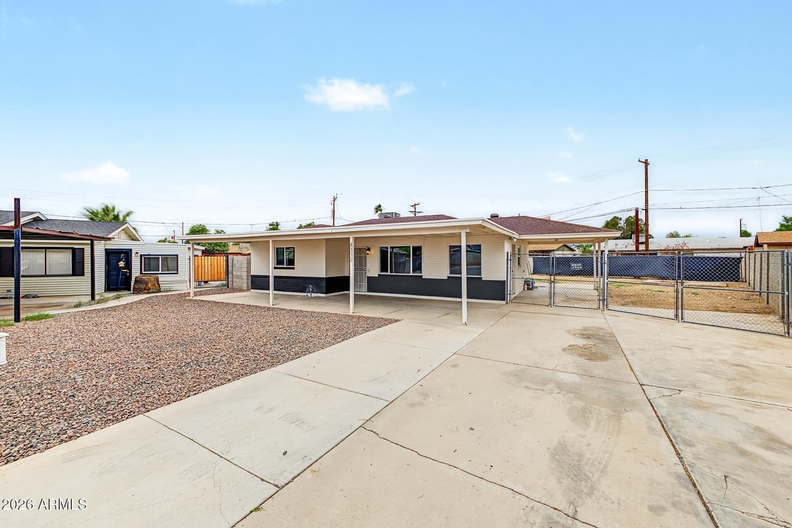 4332 W Crittenden Lane, Phoenix, AZ 85031 — photo 4 of 21