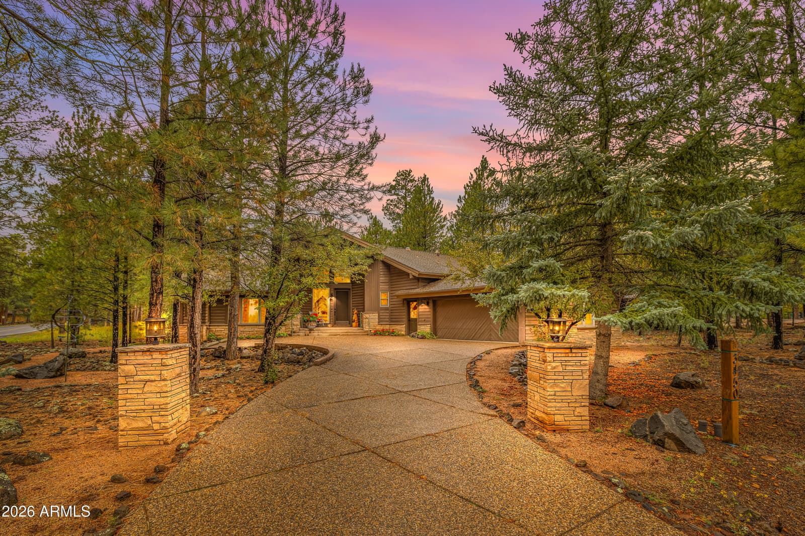 3450 Doc Raymond, Flagstaff, AZ 86005 — photo 1 of 48