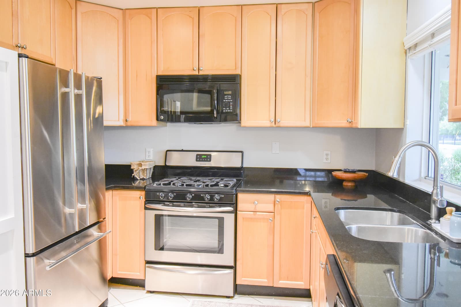 6219 N 11th Avenue, Phoenix, AZ 85013 — photo 12 of 26