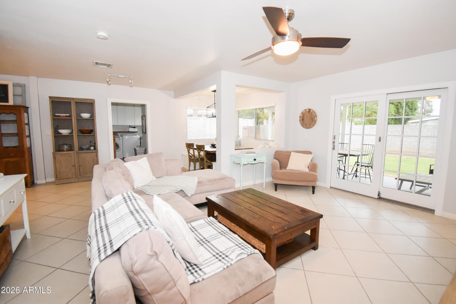 6219 N 11th Avenue, Phoenix, AZ 85013 — photo 10 of 26