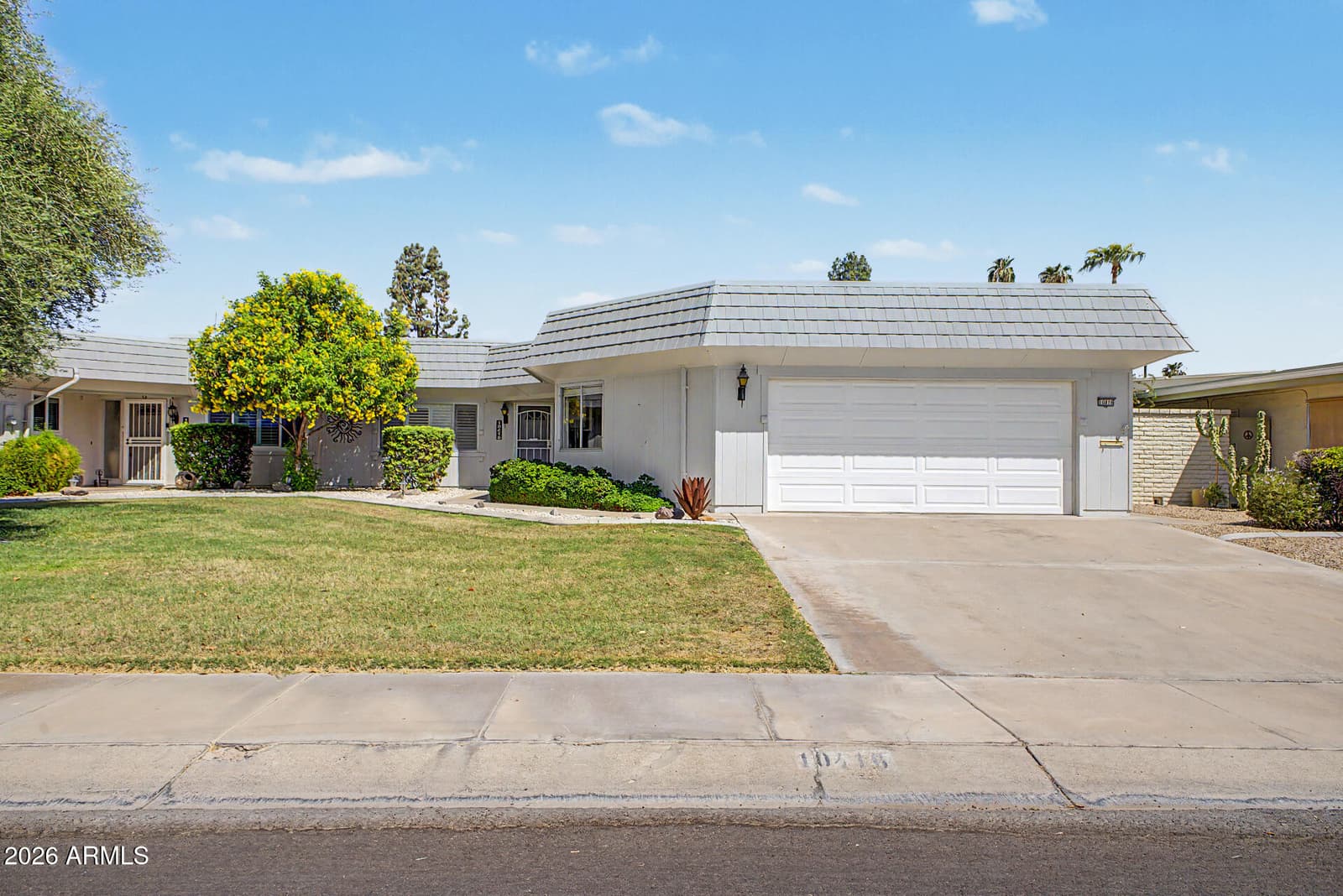 10416 W Hutton Drive, Sun City, AZ 85351 — photo 1 of 33