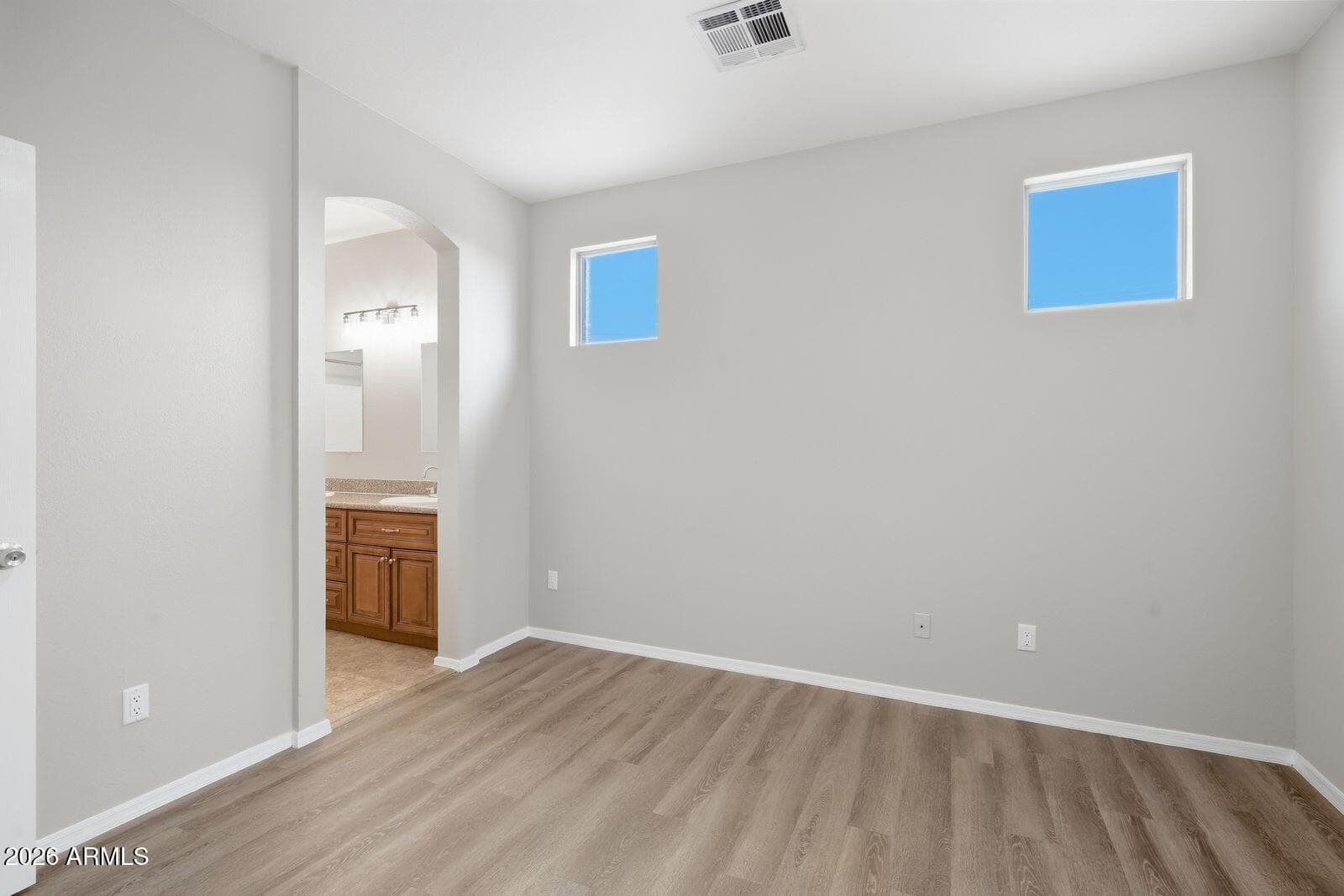 6537 S 15th Drive, Phoenix, AZ 85041 — photo 10 of 17