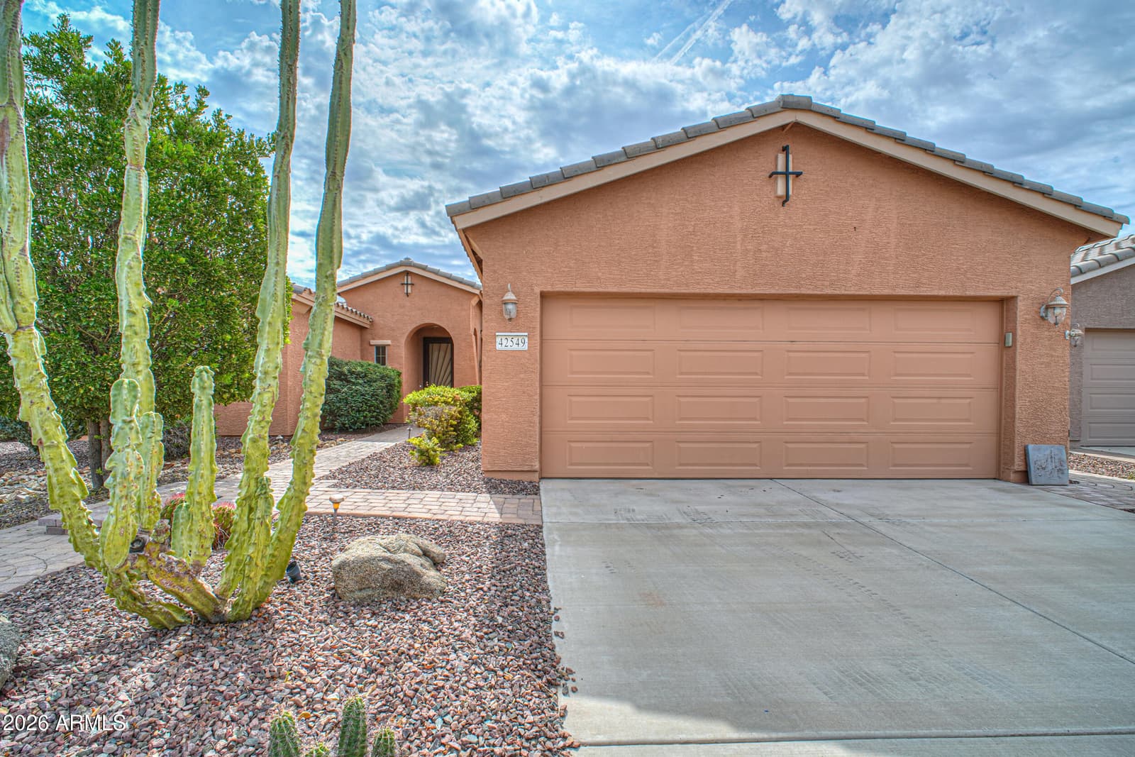 42549 W Kingfisher Drive, Maricopa, AZ 85138 — photo 1 of 44