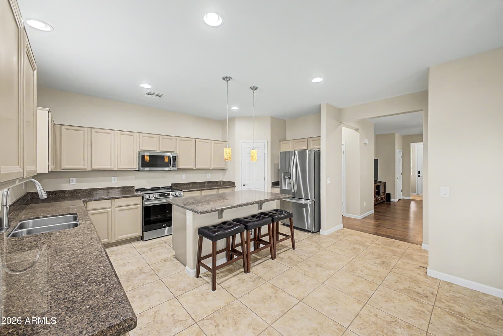 2328 W Melody Drive, Phoenix, AZ 85041 — photo 8 of 32