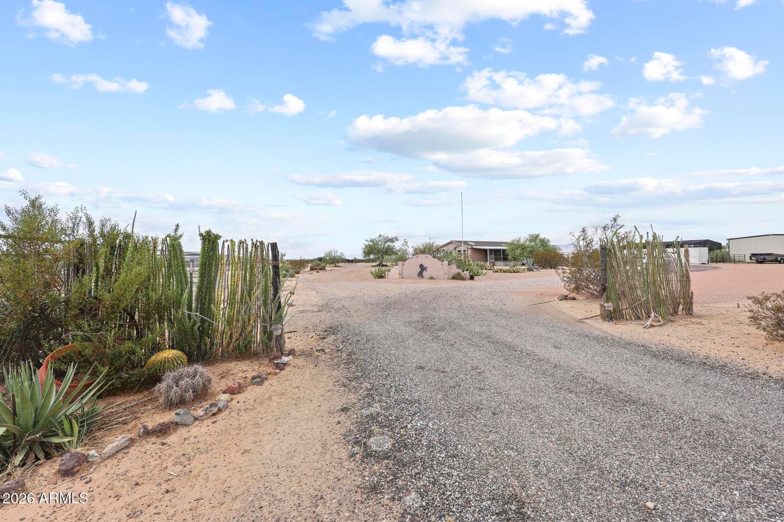51504 W Donald Road, Aguila, AZ 85320 — photo 5 of 49