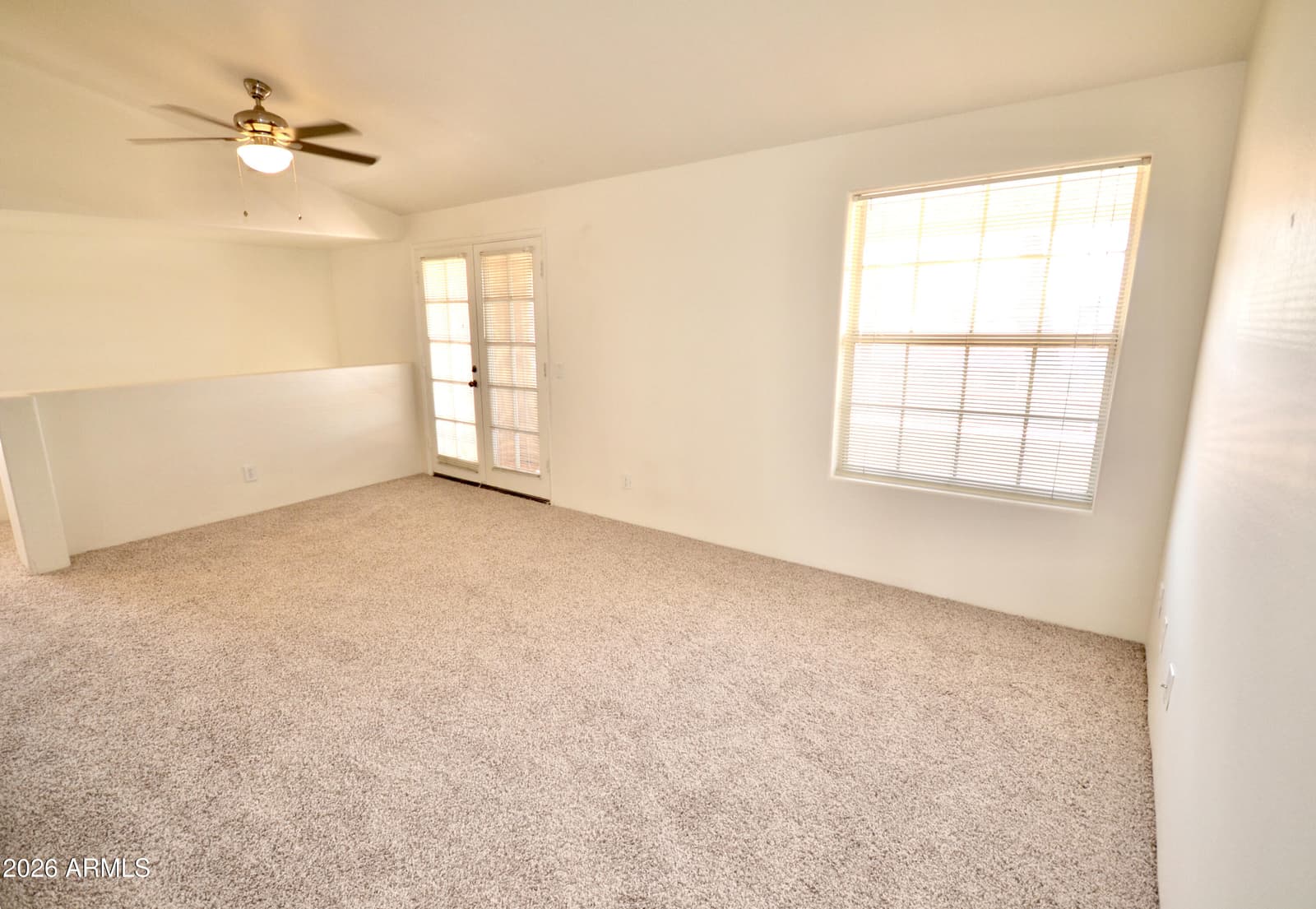 1333 E Morten Avenue 210, Phoenix, AZ 85020 — photo 3 of 24