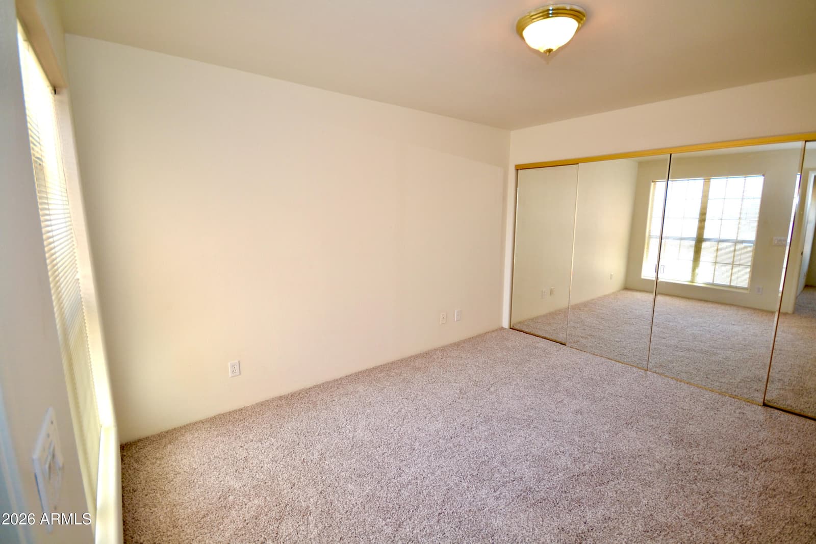 1333 E Morten Avenue 210, Phoenix, AZ 85020 — photo 7 of 24