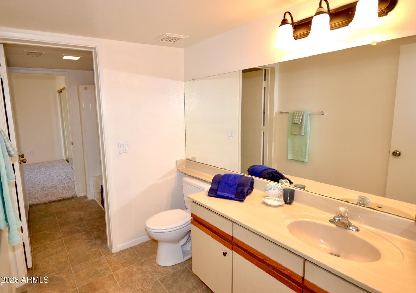 1333 E Morten Avenue 210, Phoenix, AZ 85020 — photo 11 of 24