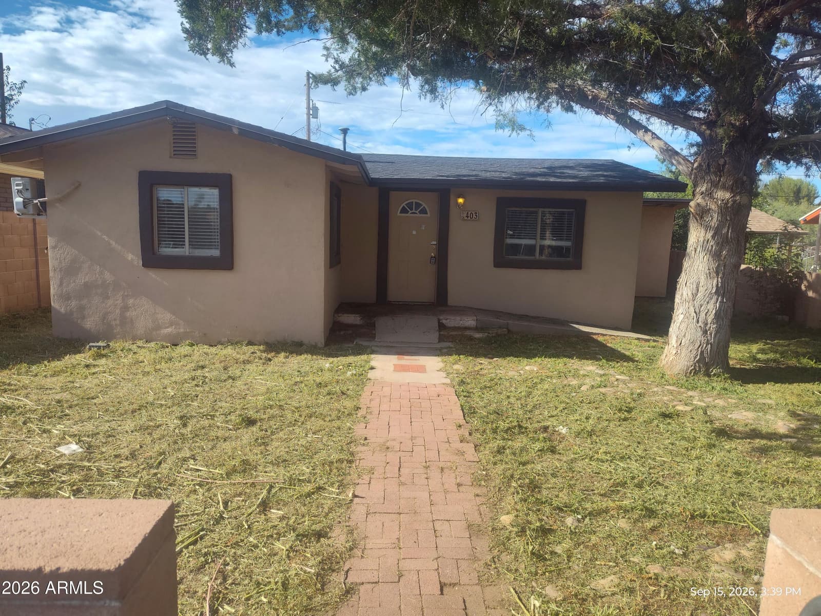 403 E Navajo Street, Huachuca City, AZ 85616 — photo 1 of 17