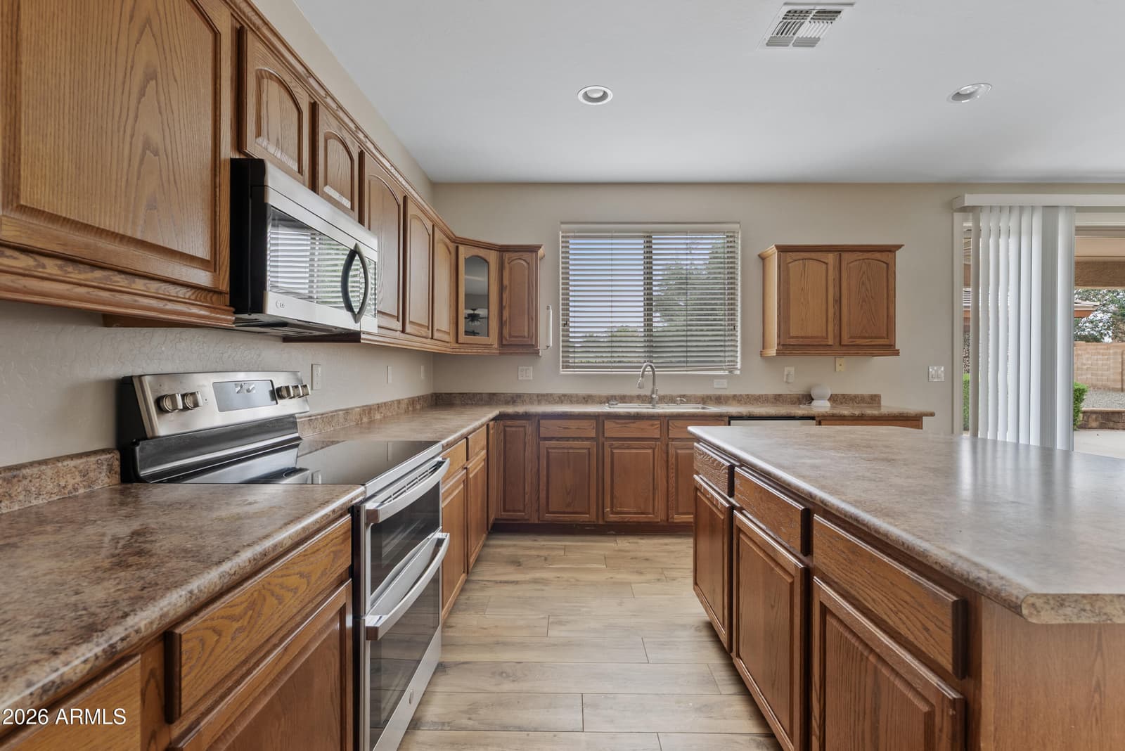 249 E Paso Fino Way, San Tan Valley, AZ 85143 — photo 13 of 77