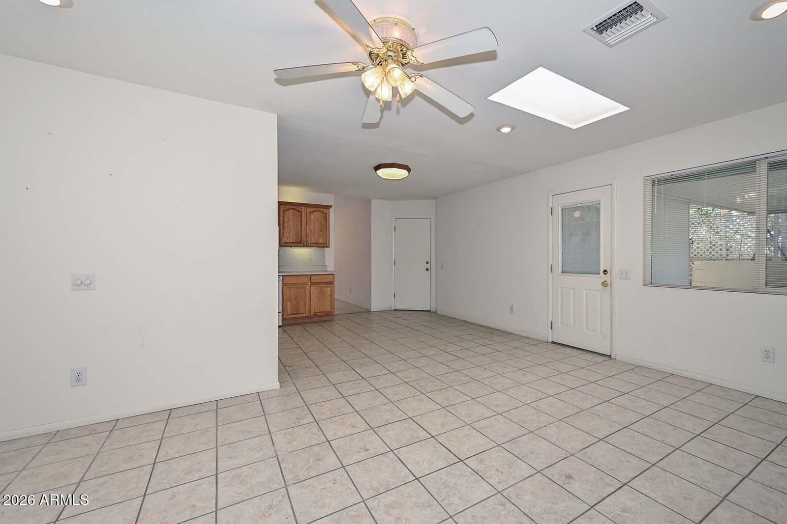 11646 N 105th Avenue, Sun City, AZ 85351 — photo 11 of 61